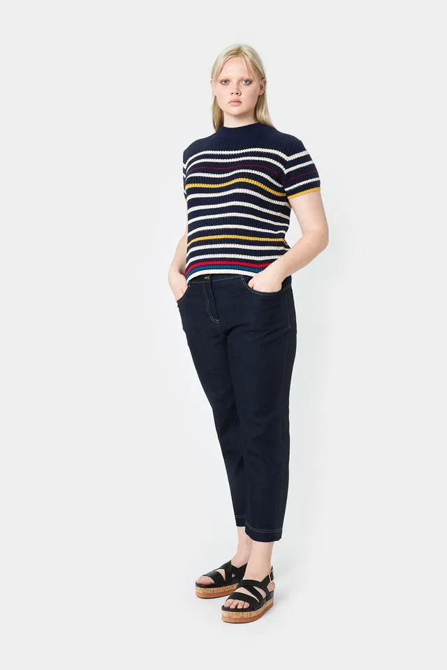 Certainly! Here is an optimized title for your e-commerce product:

Sylvester Womens High-Waist Denim Cropped Trousers - Stylish and Comfortable Jeans for Casual Wear